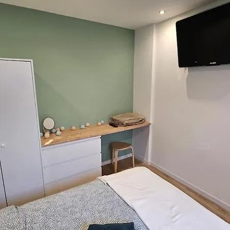 T3 Hyper Centre, 2 Chambres, Garage דירה *