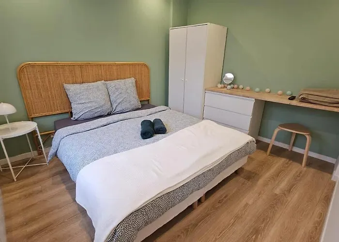 T3 Hyper Centre, 2 Chambres, Garage